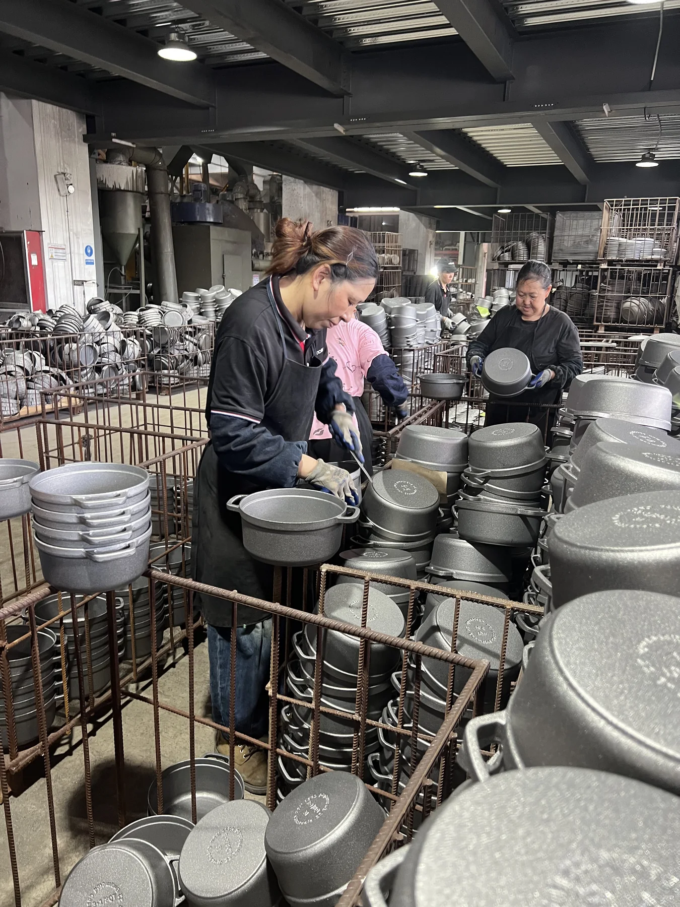 Semi-finished cast iron cookware bodies in the Sancong workshop